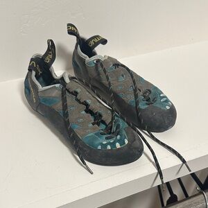 La Sportiva Women's Athletic Shoes - Gray and Teal
